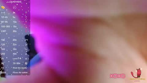 Courtney online show from October 2025 10:06:02 PM