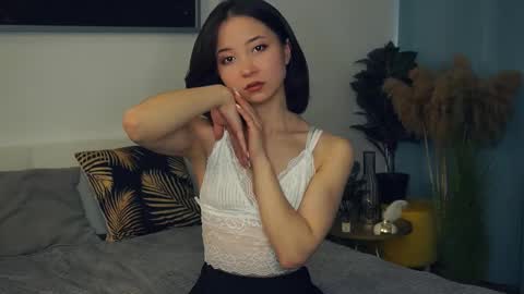 Yui online show from March 2025 08:13:01 AM