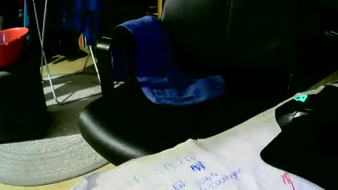 Snapshot of coyote017 chatting on February 2025 07:40:02 AM coyote017 online show from February 2025 07:40:02 AM