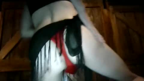 Snapshot of crackiee13 chatting on December 2025 09:47:02 AM KellyFemboy online show from December 2025 09:47:02 AM