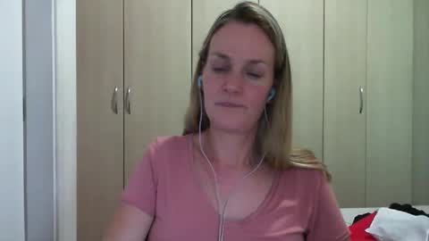 Anny online show from March 2025 11:20:01 PM