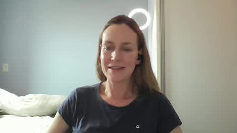 Anny online show from November 2025 04:07:02 PM