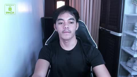 Snapshot of crazyasiancum chatting on December 2024 04:09:02 PM Zion online show from December 2024 04:09:02 PM