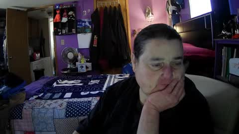 Snapshot of crazygirl802 chatting on October 2025 07:56:01 PM crazygirl802 online show from October 2025 07:56:01 PM