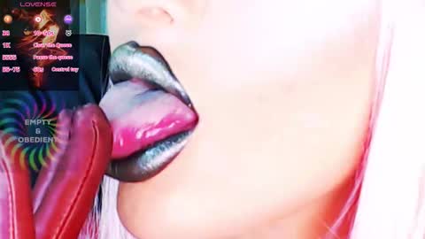 Snapshot of crazypinkyball chatting on September 2025 02:51:01 PM Roxy online show from September 2025 02:51:01 PM
