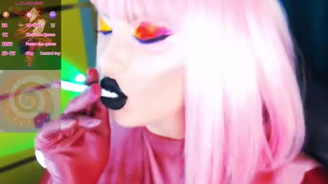 Snapshot of crazypinkyball chatting on September 2025 02:54:01 PM Roxy online show from September 2025 02:54:01 PM