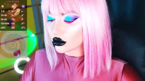 Snapshot of crazypinkyball chatting on September 2025 02:54:01 PM Roxy online show from September 2025 02:54:01 PM