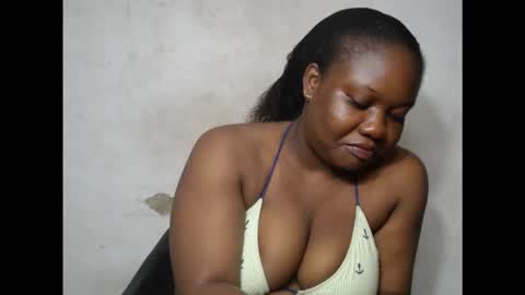 Snapshot of crazyslut17 chatting on September 2025 11:23:02 AM crazyslut17 online show from September 2025 11:23:02 AM