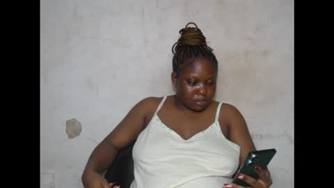 Snapshot of crazyslut17 chatting on October 2025 01:04:02 AM crazyslut17 online show from October 2025 01:04:02 AM