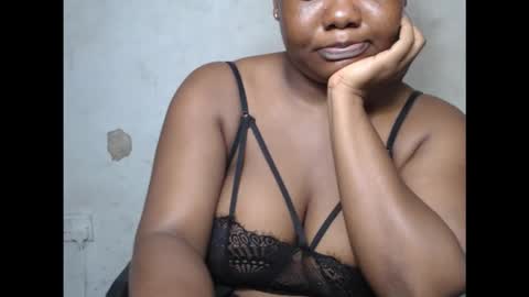 Snapshot of crazyslut17 chatting on October 2025 08:19:02 PM crazyslut17 online show from October 2025 08:19:02 PM