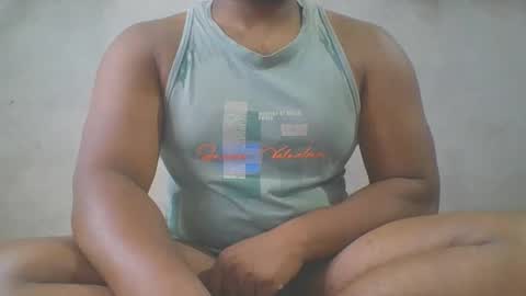 Snapshot of crazzy_booy chatting on May 2026 02:27:02 AM crazzy_booy online show from May 2026 02:27:02 AM