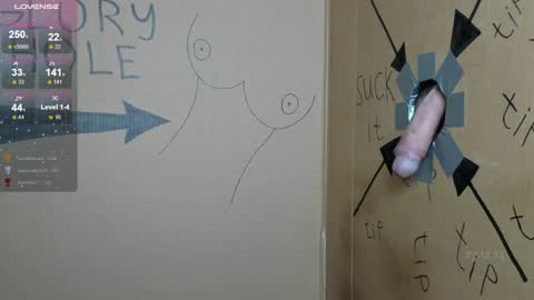 Snapshot of cream_and_bdsm chatting on December 2024 12:23:02 PM Anna online show from December 2024 12:23:02 PM