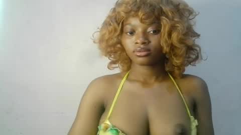 Snapshot of creamy_babyx chatting on June 2026 05:57:02 PM Creamy babyx online show from June 2026 05:57:02 PM