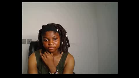 Snapshot of creamy_juicypussy chatting on February 2025 09:42:01 AM Lady jasmine online show from February 2025 09:42:01 AM