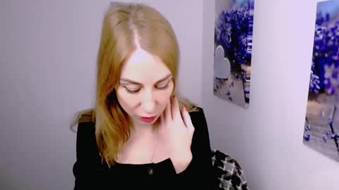 Snapshot of create_your_own_sun chatting on February 2026 01:49:02 PM Lera online show from February 2026 01:49:02 PM