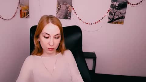 Snapshot of create_your_own_sun chatting on February 2026 02:10:01 PM Lera online show from February 2026 02:10:01 PM