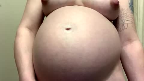 Breed me daddy  online show from February 2026 01:46:01 AM