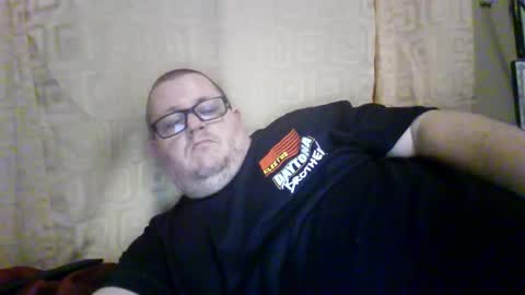 Snapshot of creeeping_death chatting on February 2026 05:37:01 AM The hopeless romantic online show from February 2026 05:37:01 AM