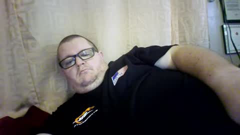 Snapshot of creeeping_death chatting on March 2026 08:27:02 PM The hopeless romantic online show from March 2026 08:27:02 PM