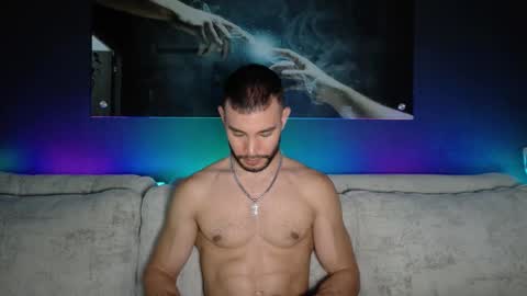 CRHISTIAN online show from February 2026 03:32:01 AM