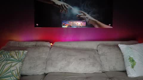 CRHISTIAN online show from February 2026 05:37:02 AM