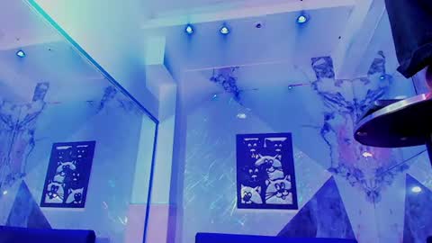 crhistofer_ online show from July 2026 06:16:02 AM