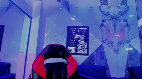 crhistofer_ online show from July 2026 06:49:02 AM