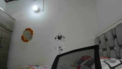 Snapshot of criistal_0 chatting on June 2026 06:39:02 PM criistal_0 online show from June 2026 06:39:02 PM