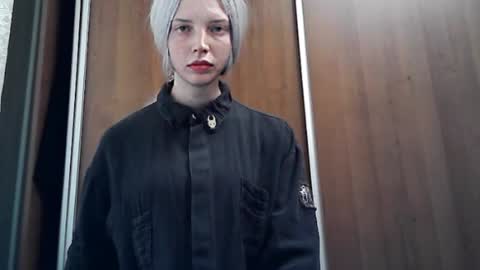 crimson_lady6 online show from May 2026 04:46:01 PM