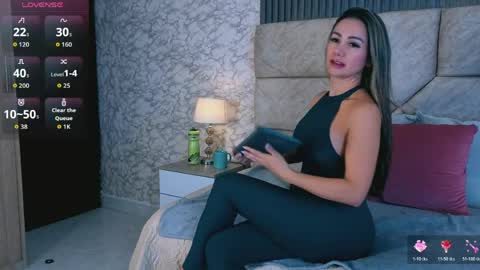 Snapshot of cris__sweetxx chatting on April 2026 12:15:01 PM Cristina Sweet online show from April 2026 12:15:01 PM