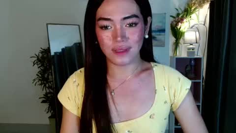 Snapshot of cris_slut08 chatting on October 2025 04:43:02 AM my beautiful cris online show from October 2025 04:43:02 AM