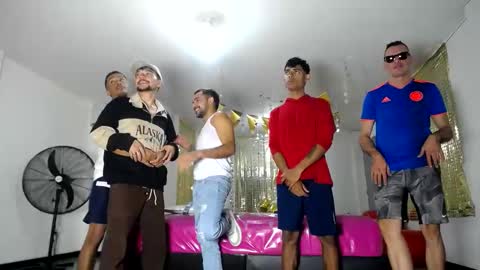 crismens online show from March 2025 03:24:01 AM