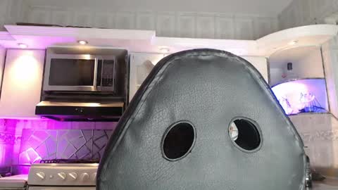 Cristina Onazis online show from April 2026 06:35:01 PM