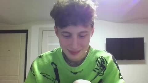 Snapshot of crispinver chatting on March 2026 07:19:01 PM crispinver online show from March 2026 07:19:01 PM