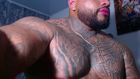 Snapshot of criss_zanders202 chatting on May 2026 10:17:02 PM criss_zanders202 online show from May 2026 10:17:02 PM