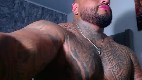 Snapshot of criss_zanders202 chatting on May 2026 10:40:02 PM criss_zanders202 online show from May 2026 10:40:02 PM