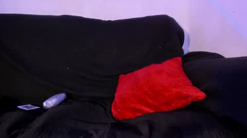 Snapshot of criss_zuri chatting on February 2026 01:51:01 PM criss_zuri online show from February 2026 01:51:01 PM