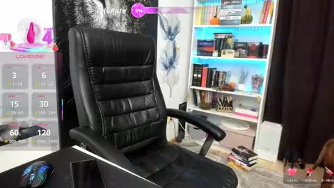 Twitter Christinne p online show from November 2025 09:31:02 AM