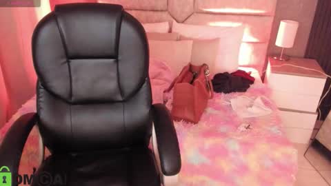 cristal__adams online show from February 2026 11:54:01 AM