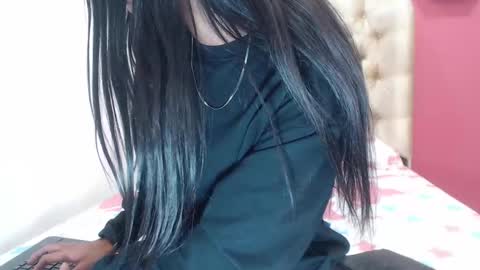 Snapshot of cristal_aron chatting on December 2024 05:26:02 AM cristal_aron online show from December 2024 05:26:02 AM