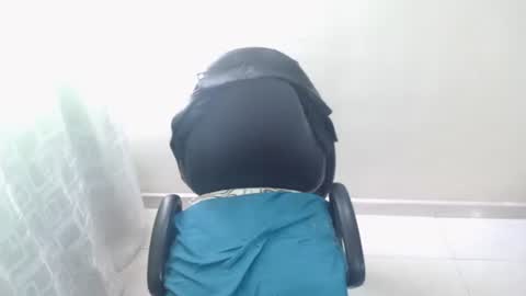 Snapshot of cristal_jayan chatting on March 2026 04:25:01 PM HI online show from March 2026 04:25:01 PM