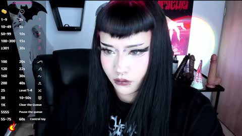 Cris online show from November 2025 06:30:01 PM