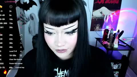 Cris online show from June 2026 08:52:02 PM
