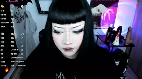 Cris online show from July 2026 09:03:01 PM