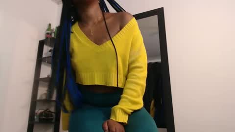 Hanna  online show from January 2025 01:41:02 PM