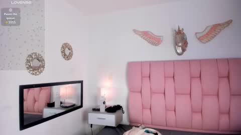 Snapshot of cristalmunez chatting on February 2025 12:37:01 PM cristal online show from February 2025 12:37:01 PM