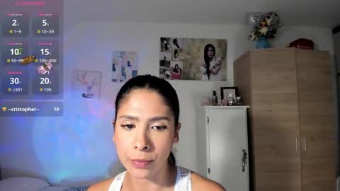 Snapshot of cristalmunez chatting on November 2025 08:52:01 PM cristal online show from November 2025 08:52:01 PM