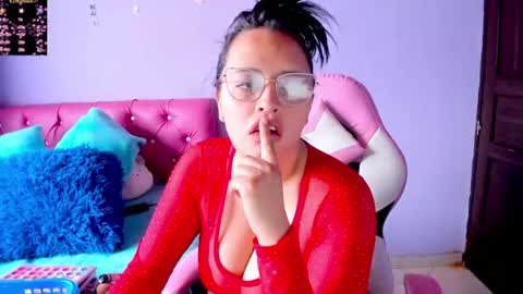 Snapshot of cristaln07 chatting on June 2026 12:07:01 PM Natis online show from June 2026 12:07:01 PM