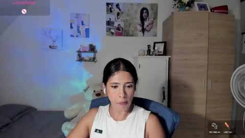 Snapshot of cristamunez chatting on June 2026 02:12:01 AM veronika online show from June 2026 02:12:01 AM