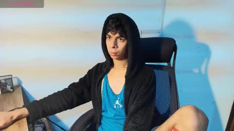 cristhian online show from December 2025 05:17:02 AM